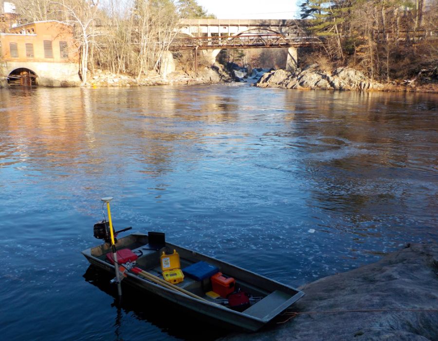 Hydrographic & Topographic Surveys 2 hydrographic & topographic surveys